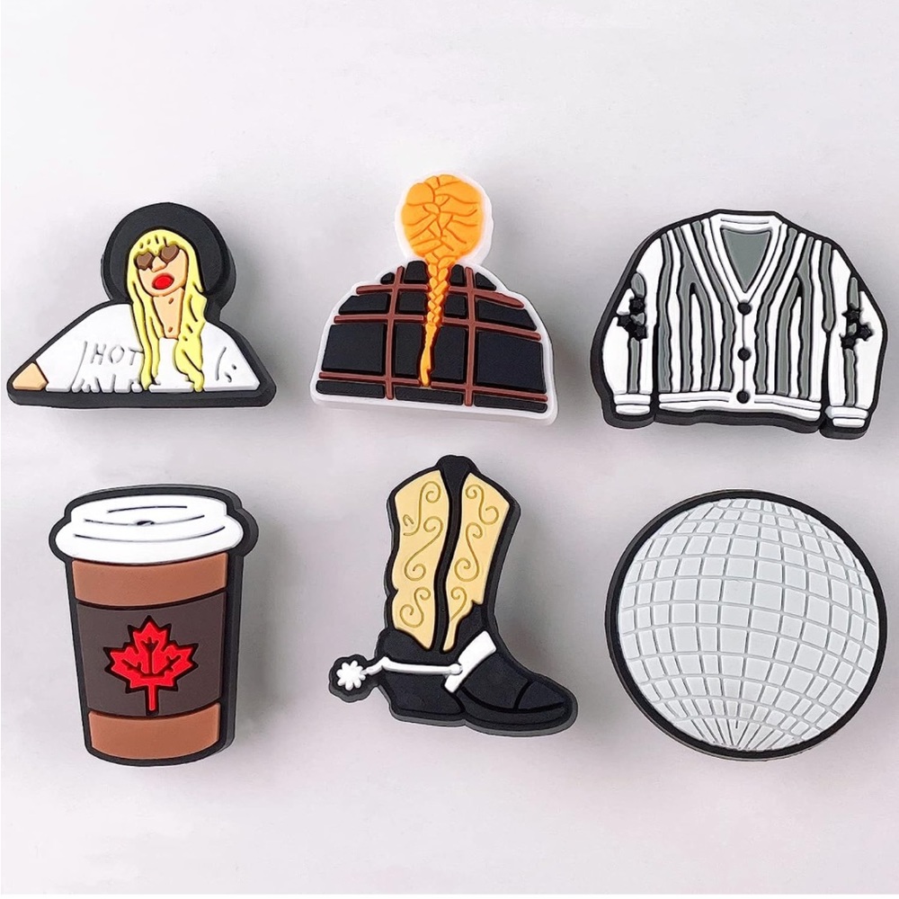 NWT Taylor Swift Croc charms era tour - Picture 3 of 8